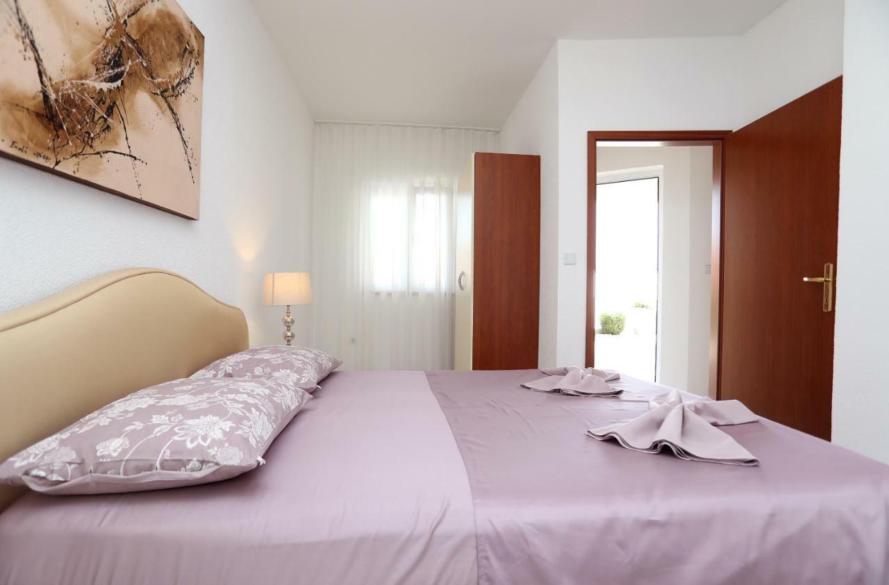 Apartment Katarina Trogir Exterior photo