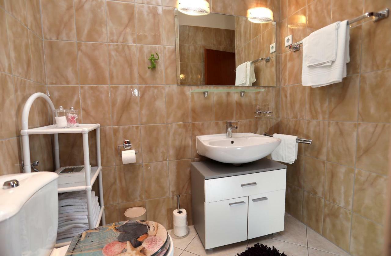 Apartment Katarina Trogir Exterior photo